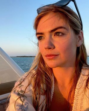 Kate Upton Instagram - That island glow ✨
