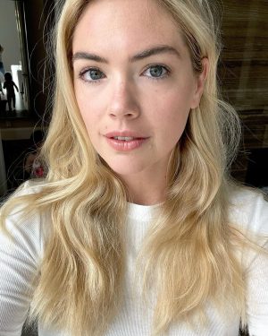 Kate Upton Instagram - I think it’s time for a haircut... 💇🏼‍♀️