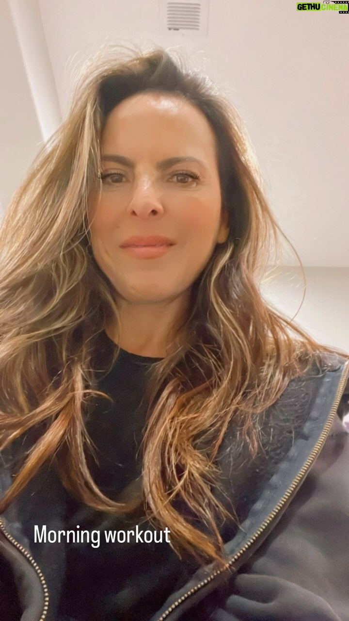 Kate del Castillo Instagram - #kateslifestyle #workout #fuckvwrtigo #tinnitus