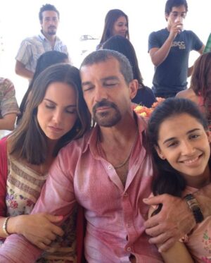 Kate del Castillo Instagram - Great memories! The 33, the movie directed by amazing @patriciariggen with @juliettebinoche #cotedepablo @loudphillips @juanpabloraba @naomigscott @jacobvargas @rodrigosantoro @mario_houses @antoniobanderas