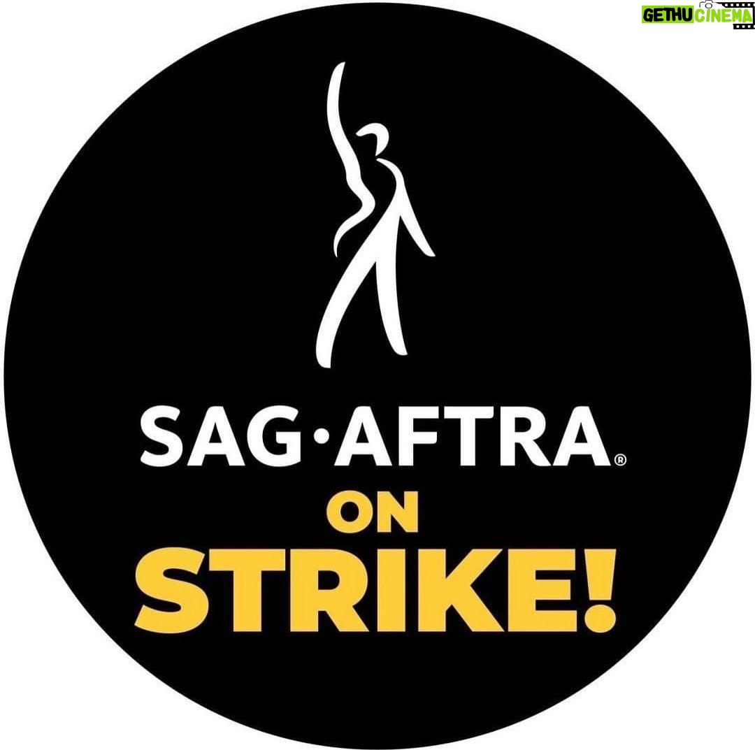 Kate del Castillo Instagram - #sagaftra #sagaftrastrong #sagaftrastrike #actorsstrike #sagaftrafuerte @duncanci @thejessicalindsey