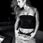 Kate del Castillo Instagram - Tbt to this shoot by @damon_baker Hair by @patriciamoralesla Makeup artist @palomaromo_mua Styling @blancopop #tbt #actresslife #goodtimes #set #memories #throwbackthursday #throwbackmemories❤️
