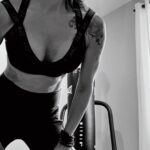 Kate del Castillo Instagram – Good morning! Thursday’s workout. A darle!
#fuckvertigo #kateslifestyle