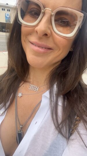 Kate del Castillo Instagram - Working gal @jessimaldonadotv