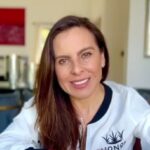Kate del Castillo Instagram - Síguenos @tequilahonor Has escuchado de nuestro Círculo de Honor VIP? Al unirte recibirás promociones exclusivas y especiales de Tequila Honor y lo mejor es que tus expresiones de Tequila Honor estarán solo a un mensaje de texto!! Te gustaría conseguir tu expresión de Honor favorita de una manera más fácil, rápida y segura? Entonces se parte de nuestro Círculo de Honor VIP!! Visítanos en www.tequilahonor.com y suscríbete AHORA para recibir un 15% de descuento en tu primer pedido. Esperamos pronto también tenerlo fuera de los Estados Unidos. Saludos y sigue viviendo con Honor!! Follow us @tequilahonor Have you heard of our Circle of Honor VIP? By joining you will receive exclusive and special promotions from Tequila Honor and the best thing is that your Tequila Honor expressions will be just a text message away!! Would you like to get your favorite expression of Honor in an easier, faster and safer way? Then be part of our Circle of Honor VIP!! Visit us at www.tequilahonor.com and subscribe NOW to receive a 15% discount on your first order. Hopefully soon we will be able to also have it outside of the USA. Greetings and continue living with Honor!! #ElArteDelTequila #EstadosUnidos #VIP #tequilacocktail #cocktailtime #tequilahonor #viveconhonor #tequila #honor #honorisinyourhands #livewithhonor #mexico #shots #honorisinyourhands #tequilatime #tequilanight #mexicancocktails #tequilalover #mexicantequila #tequilamexicano #margaritas #usa #tequilatime #katedelcastillo @tequilahonor @katedelcastillo @frankieedgar