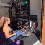 Kate del Castillo Instagram – Thanks @echelon.fit @fitnesscorpmx @jproval I’m still learning how to row but it’s definitely an amazing workout!!!
Gracias!! Estoy aprendiendo apenas pero me encanta!