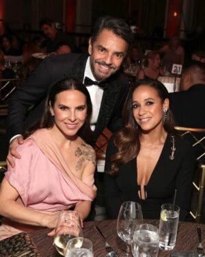 Kate del Castillo Instagram - @katedelcastillo 
@hollywoodcriticsassociation 
@vixplus 
Mode @maisonmesa 
Styling @blancopop @betoescamilla
Makeup @_makeupbybrenda 

Photo Courtesy: Shutterstock for the Hollwood Critics Association 

#katedelcastillo #valoveracer