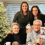Kate del Castillo Instagram - About last night. Feliz Navidad para todos! 🎄♥️🙏