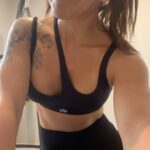 Kate del Castillo Instagram – Morning…
#workout #fuckvertigo