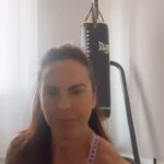 Kate del Castillo Instagram – After 6 weeks without being able to workout my vertigo is getting much better, my body is learning, getting better at dealing with it and it’s no longer stopping me! I’m back! #vertigo 
Very slowly trying new exercises and trying to keep my head straight for dizziness. I’ll get there!! 👊🏼💪🏽🙏♥️
