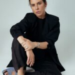 Kate del Castillo Instagram - El espíritu de @katedelcastillo se resume como un alma emprendedora... Para ella, cada día es una nueva oportunidad para ser una mejor persona e intérprete. La energía que le ha dado una vida entera en la industria fue la misma que la impulsó para crear personajes como Teresa Mendoza en "La Reina del Sur". De la mano de Bulgari, la actriz muestra su lado más poderoso en esta edición del mes de octubre. Director Editorial: @gerardangulo Fotografía: @carlos_ruizc Realizacion: @sergio.valenzuela Peinado: @jorgebeltranhair Maquillaje: @vicoguadarrama PR: @prensa_danna