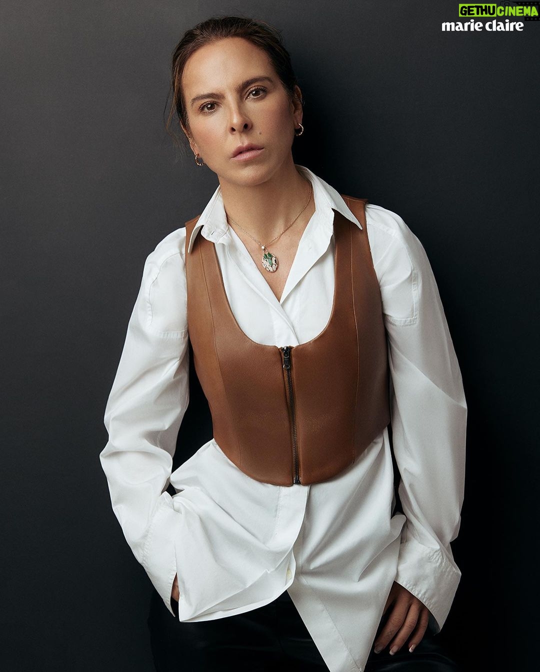 Kate del Castillo Instagram - El espíritu de @katedelcastillo se resume como un alma emprendedora... Para ella, cada día es una nueva oportunidad para ser una mejor persona e intérprete. La energía que le ha dado una vida entera en la industria fue la misma que la impulsó para crear personajes como Teresa Mendoza en "La Reina del Sur". De la mano de Bulgari, la actriz muestra su lado más poderoso en esta edición del mes de octubre. Director Editorial: @gerardangulo Fotografía: @carlos_ruizc Realizacion: @sergio.valenzuela Peinado: @jorgebeltranhair Maquillaje: @vicoguadarrama PR: @prensa_danna