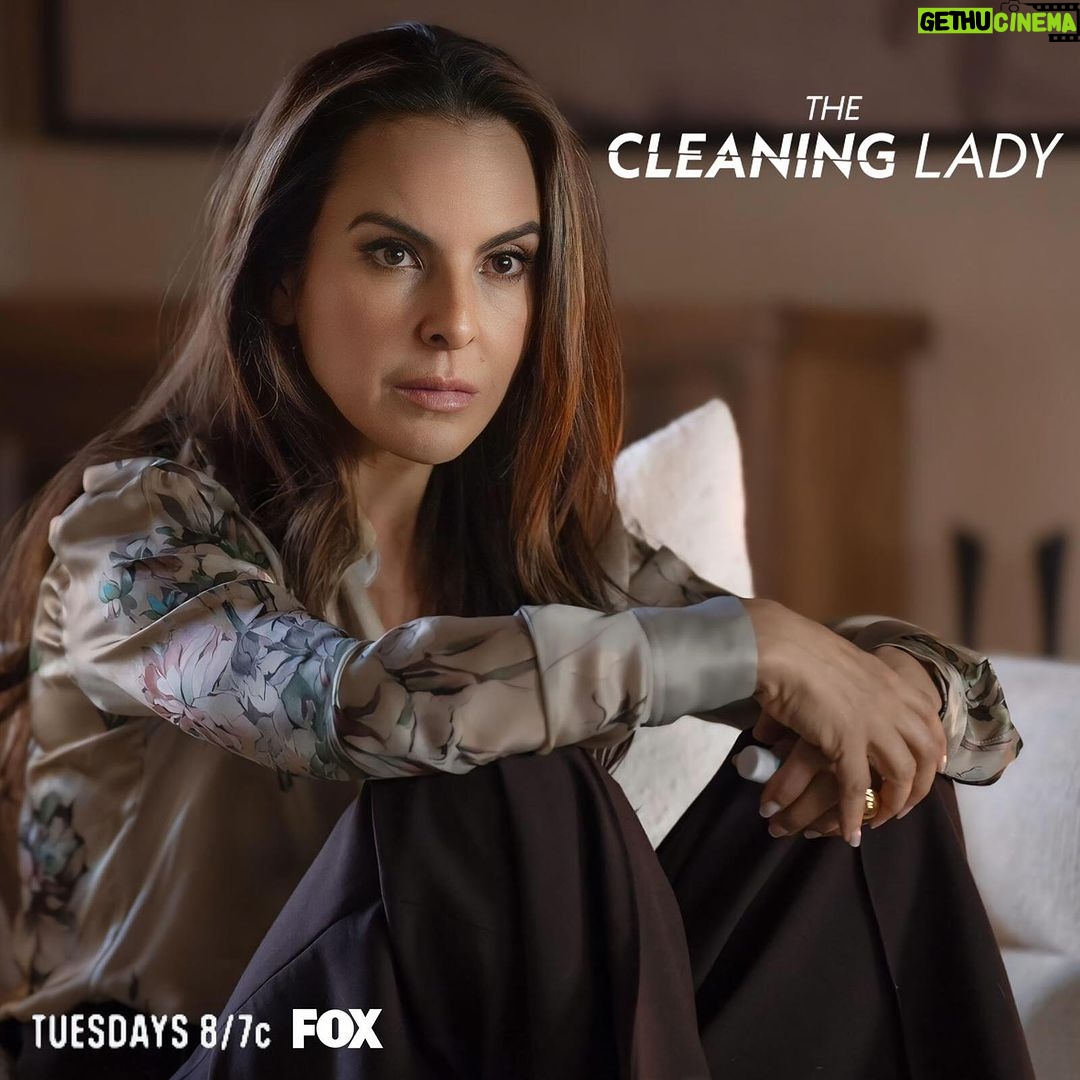 Kate del Castillo Instagram - Tomorrow a new episode of @cleaningladyfox @foxtv @dramaclubfox #thecleaninglady