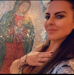 Kate del Castillo Instagram - Feliz cumpleaños! Happy birthday !! 🎉🎁🎊 Eres eterna y milagrosa. #virgendeguadalupe #laguadalupana