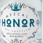 Kate del Castillo Instagram - Síguenos @tequilahonor Como parte de la celebración de nuestro aniversario este 20 de Noviembre y porque muchos de ustedes lo pidieron, les presentamos: Mezcal Honor Del Castillo. Todo lo que significa ser parte de esta prestigiosa marca, más toda la autenticidad de un Mezcal artesanal de alta calidad. Ya disponible por ahora solo en Emilio’s Beverage www.Emiliosbev.com Ya que esté en nuestro sitio web web les avisamos. Consíguelo para este día de gracias y todas las posadas que están a la vuelta de la esquina; te va a encantar!!. ¡El honor está en tus manos! Follow us @tequilahonor Happy Tuesday! As part of our anniversary celebration on November 20th and due to popular demand, we introduce Mezcal Honor Del Castillo. Experience all that it means to be part of this prestigious brand, coupled with the authenticity of a high-quality artisanal Mezcal. Now only available at Emilio’s Beverage www.Emiliosbev.com Once we have it at our website we will let you know. Get it for Thanksgiving and all the upcoming celebrations; you’re going to love it! Honor is in your hands! #mezcal #cocktail #DestiladoMexicano #EstadosUnidos #guerrero #tequilacocktail #cocktailtime #weekend #mezcalcocktail #tequilahonor #viveconhonor #tequila #honor #honorisinyourhands #livewithhonor #mexico #cupeatra #honorisinyourhands #tequilatime #tequilanight #mexicancocktails #tequilalover #mexicantequila #tequilamexicano #margaritas #usa #mezcaltime #katedelcastillo @tequilahonor @katedelcastillo @emiliosbeveragewarehouse