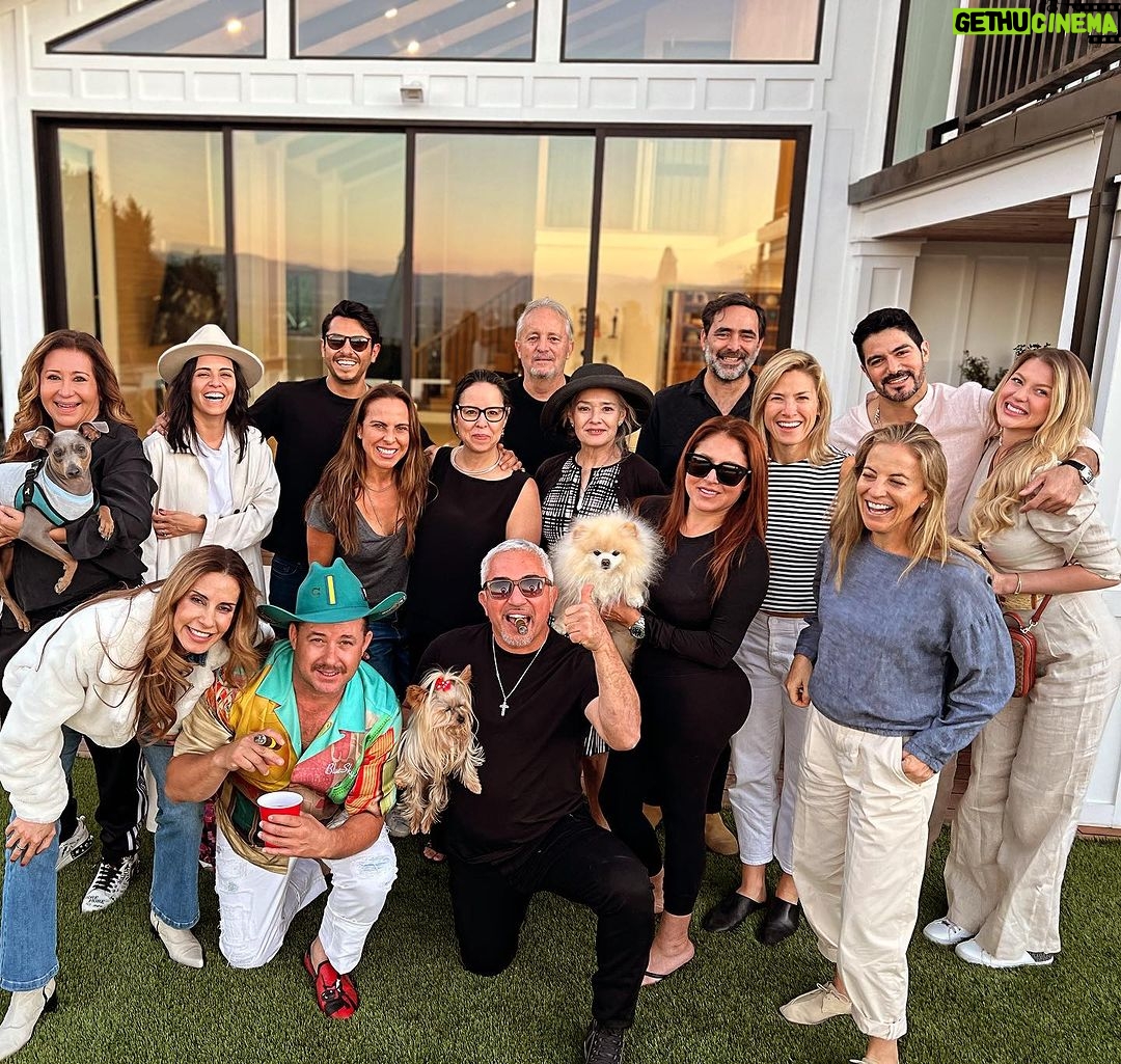 Kate del Castillo Instagram - About NOT last night. Over the weekend, an amazing carne asada welcome party! Feliz en casa. Con gente que son mi familia. Gracias a tod@s! ♥️♥️♥️♥️