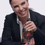 Kate del Castillo Instagram - Síguenos @tequilahonor 🥃❤️ Del sueño a la realidad: ¡Creé mi propio tequila y mi vida cambió para siempre! 🌟 Esta es la historia de cómo pasé de soñar a saborear la victoria. ¡Descubre el sabor de la pasión y el éxito en cada copa! 🔥🚀 Consigue tu Honor en tu licorería favorita o recuerda que puedes comprarlo en nuestro sitio web www.tequilahonor.com Vive con Honor! Follow us @tequilahonor 🥃❤️ From dreams to reality: I created my own tequila and my life changed forever! 🌟 This is the story of how I went from dreaming to tasting victory. Discover the taste of passion and success in every glass! 🔥🚀 Get your Honor at your favorite liquor store or remember that you can buy it on our website www.tequilahonor.com Live with Honor! #Coctel #cocktail #DestiladoMexicano #EstadosUnidos #VIP #tequilacocktail #cocktailtime #weekend #tequilahonor #viveconhonor #tequila #honor #honorisinyourhands #livewithhonor #mexico #shots #honorisinyourhands #tequilatime #tequilanight #mexicancocktails #tequilalover #mexicantequila #tequilamexicano #margaritas #usa #tequilatime #katedelcastillo @tequilahonor @katedelcastillo