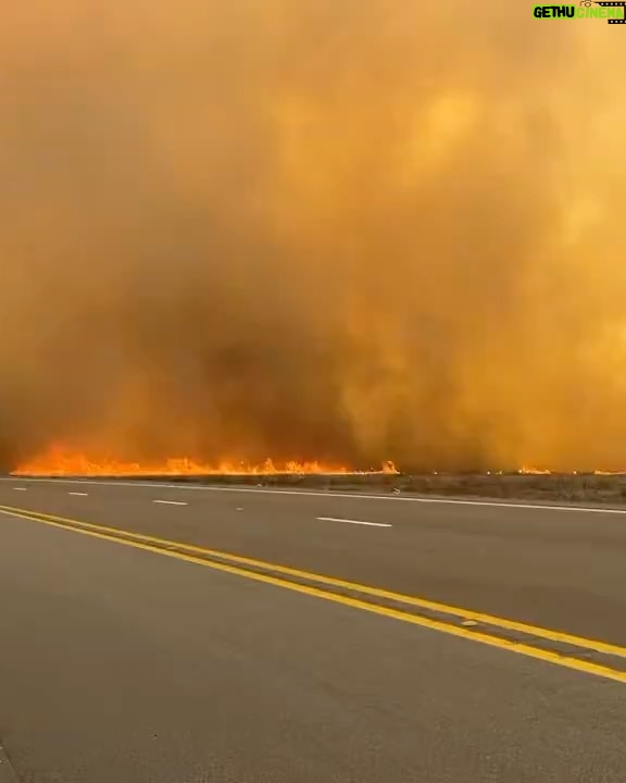 Katie Couric Instagram - 🚨The Smokehouse Creek fire, a fast-moving wildfire burning through the Texas Panhandle, grew into the second-largest blaze in state history Wednesday, forcing evacuations and triggering power outages as firefighters struggled to contain the widening flames. The fire had spread quickly to at least 500,000 acres since igniting on Monday, fueled by strong winds and dry conditions, and was uncontrolled, according to the Texas A&M Forest Service. Gov. Greg Abbott issued a disaster declaration on Tuesday for 60 counties, activating state resources to help local firefighters and urged residents to limit activities that could create sparks. In Oklahoma, local officials told some residents of Ellis and Roger Mills counties, near the state’s western border with Texas, to leave. Near Amarillo, a wildfire was burning north of Pantex, a plant that disassembles nuclear weapons, officials said. The plant paused operations and ordered nonessential personnel to evacuate. This is a developing story with updates to come. 🎥: @storyfulvideo #wildfires #weather #texas #news