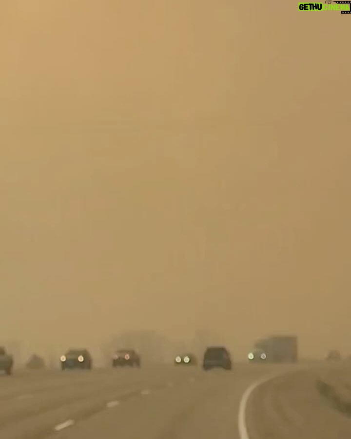 Katie Couric Instagram - 🚨The Smokehouse Creek fire, a fast-moving wildfire burning through the Texas Panhandle, grew into the second-largest blaze in state history Wednesday, forcing evacuations and triggering power outages as firefighters struggled to contain the widening flames. The fire had spread quickly to at least 500,000 acres since igniting on Monday, fueled by strong winds and dry conditions, and was uncontrolled, according to the Texas A&M Forest Service. Gov. Greg Abbott issued a disaster declaration on Tuesday for 60 counties, activating state resources to help local firefighters and urged residents to limit activities that could create sparks. In Oklahoma, local officials told some residents of Ellis and Roger Mills counties, near the state’s western border with Texas, to leave. Near Amarillo, a wildfire was burning north of Pantex, a plant that disassembles nuclear weapons, officials said. The plant paused operations and ordered nonessential personnel to evacuate. This is a developing story with updates to come. 🎥: @storyfulvideo #wildfires #weather #texas #news