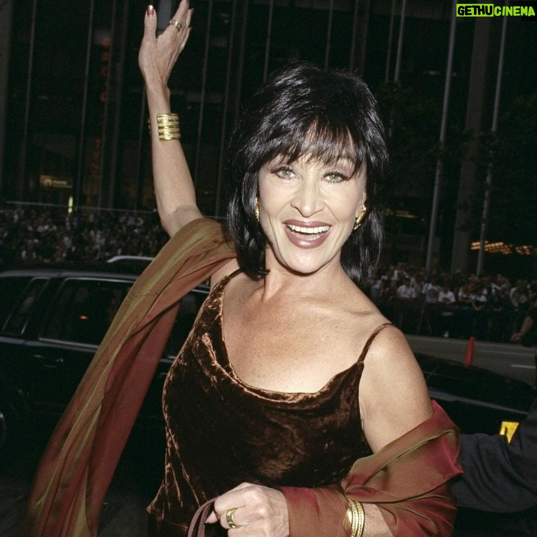 Katie Couric Instagram - Chita Rivera, the extraordinarily talented Broadway 🌟 who originated roles in “West Side Story,” “Bye Bye Birdie,” “Chicago” and “Kiss of the Spider Woman,” won two competitive Tony Awards, and became one of the most honored Latina entertainers of her generation, died Jan. 30 in New York. She was 91. 💔 Rivera’s death was announced by her daughter, Lisa Mordente, who said she died in New York after a brief illness. Rivera first gained wide notice in 1957 as Anita in the original production of “West Side Story” and was still dancing on Broadway with her trademark energy a half-century later in 2015’s “The Visit.” In August 2009, Rivera was awarded the Presidential Medal of Freedom, the highest honor the U.S. can give a civilian. Ms. Rivera won Tonys for “The Rink” in 1984 and “Kiss of the Spider Woman” in 1993. When accepting a Tony Award for Lifetime Achievement in 2018, she said “I wouldn’t trade my life in the theater for anything, because theater is life.” Rivera married fellow “West Side Story” performer Tony Mordente in 1957. The marriage ended in divorce. Their daughter, Lisa, also became a performer who occasionally appeared on Broadway, garnering a Tony nomination in 1982 for “Marlowe.” On a personal note, in 2002, Chita participated in an event I helped organize to raise money for colon cancer research and the Jay Monahan Center at New York Hospital. It was a tribute to the music of West Side Story. Chita, Rita Moreno and Bette Midler sang America. It was amazing. And Chita was so lovely to lend her talent to the evening. Thank you Chita…for everything. ❤️ 📸: @gettyimages