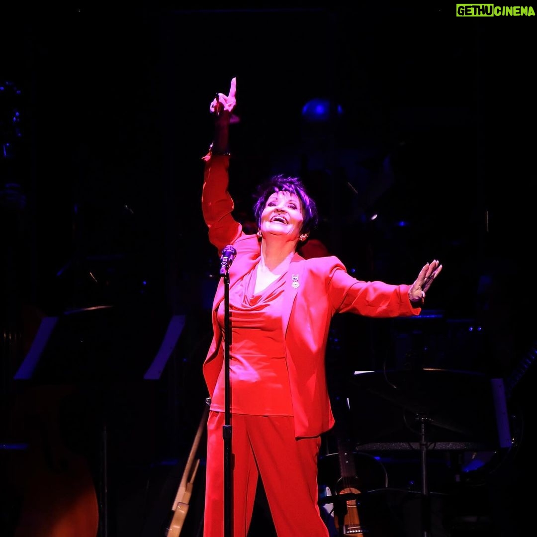 Katie Couric Instagram - Chita Rivera, the extraordinarily talented Broadway 🌟 who originated roles in “West Side Story,” “Bye Bye Birdie,” “Chicago” and “Kiss of the Spider Woman,” won two competitive Tony Awards, and became one of the most honored Latina entertainers of her generation, died Jan. 30 in New York. She was 91. 💔 Rivera’s death was announced by her daughter, Lisa Mordente, who said she died in New York after a brief illness. Rivera first gained wide notice in 1957 as Anita in the original production of “West Side Story” and was still dancing on Broadway with her trademark energy a half-century later in 2015’s “The Visit.” In August 2009, Rivera was awarded the Presidential Medal of Freedom, the highest honor the U.S. can give a civilian. Ms. Rivera won Tonys for “The Rink” in 1984 and “Kiss of the Spider Woman” in 1993. When accepting a Tony Award for Lifetime Achievement in 2018, she said “I wouldn’t trade my life in the theater for anything, because theater is life.” Rivera married fellow “West Side Story” performer Tony Mordente in 1957. The marriage ended in divorce. Their daughter, Lisa, also became a performer who occasionally appeared on Broadway, garnering a Tony nomination in 1982 for “Marlowe.” On a personal note, in 2002, Chita participated in an event I helped organize to raise money for colon cancer research and the Jay Monahan Center at New York Hospital. It was a tribute to the music of West Side Story. Chita, Rita Moreno and Bette Midler sang America. It was amazing. And Chita was so lovely to lend her talent to the evening. Thank you Chita…for everything. ❤️ 📸: @gettyimages