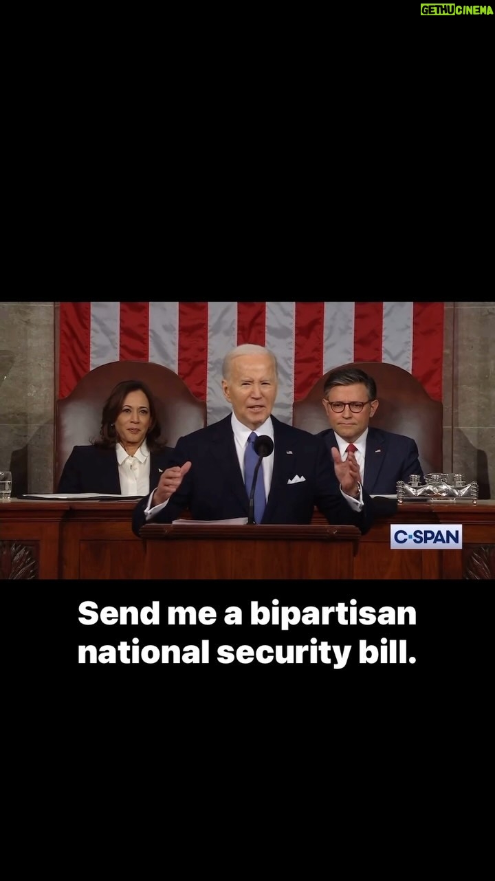 Katie Couric Instagram - 📢 Abortion rights, threats to democracy, the economy, and the wars in Ukraine and the Middle East were just some of the more prominent topics that President Joe Biden focused on in Thursday night’s State of the Union address. President Biden didn’t mention former President Donald Trump by name, but the annual speech carries extra significance in an election year and his frequent references to and contrasts with his “predecessor” were clear. Did you watch?? What did you think of @potus’s State of the Union address? Let me know in the comments. ⬇️ #sotu #stateoftheunion #presidentjoebiden #joebiden