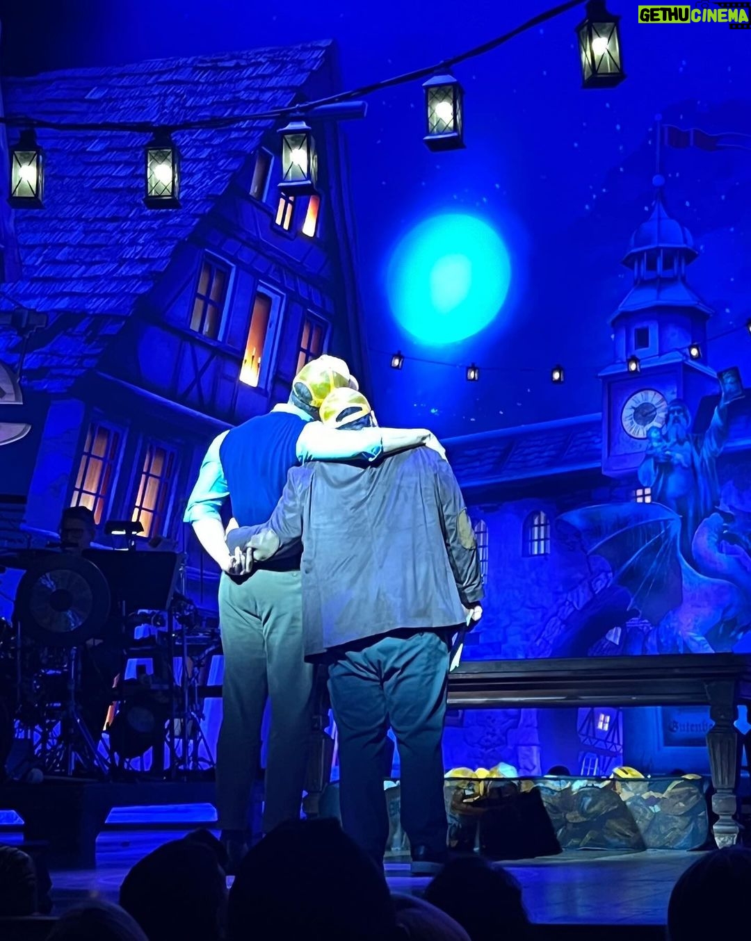 Katie Couric Instagram - Well, I finally made it to broadway. 🤩 Don’t think I’ll be getting a Tony nomination, but it was sure fun cavorting with @joshgad and @andrewrannells in @gutenbergbway. 🎶 These two are such amazing talents and the show is hilarious! (I had a big smile on my face the whole time!) 😆 Thanks for letting me be a part of it fellas! Xoxo #throwbackthursday #guttenberg #broadway #tbt #sofun