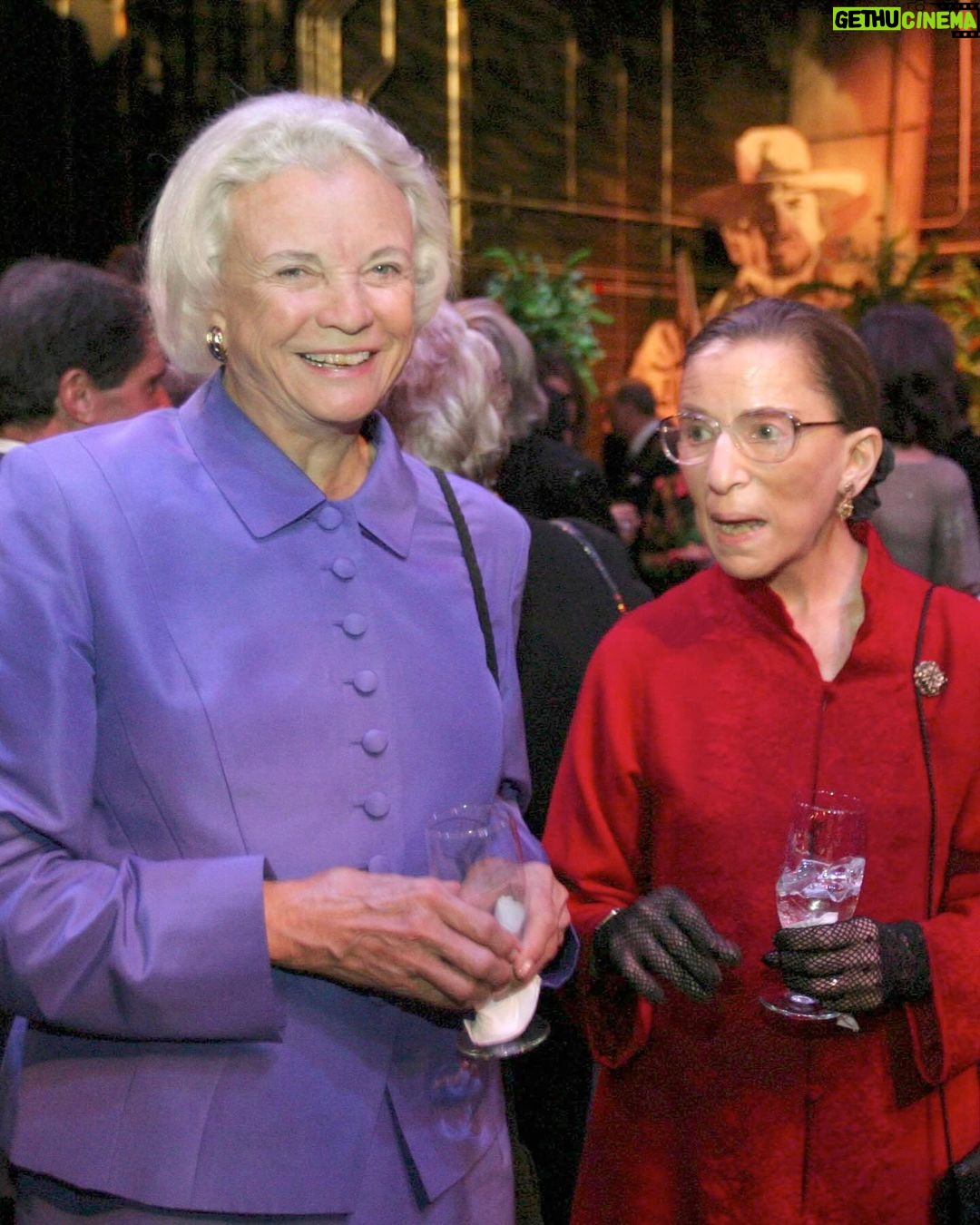 Katie Couric Instagram - Retired Supreme Court Justice Sandra Day O’Connor, the first woman to serve on the nation's highest court and a crucial swing vote during her twenty-five year tenure, died on Friday. She was 93. A key figure in landmark Supreme Court cases dealing with abortion, affirmative action and civil rights, O’Connor retired from the high court in 2006 and announced in 2018 that she had been diagnosed with dementia and would withdraw from public life. The Supreme Court announced her death in a statement, saying the cause was complications of dementia. O’Connor was President Ronald Reagan’s first nominee to the Supreme Court, joining the court in 1981 after an already notable career that included serving as the majority leader in Arizona’s state Senate – the first woman to hold that title in the nation. Fifty-one years old at the time of her SCOTUS nomination, she served for 24 years, retiring in January 2006 to care for her ailing husband. Her husband, John Jay O’Connor III, whom she met when they were both students at Stanford Law School and married shortly after her graduation in 1952, died of Alzheimer’s disease in 2009. Justice O’Connor spent an active retirement, sitting as a visiting judge on federal appeals courts around the country and speaking and writing widely in support of two causes, judicial independence and civics education. She also catered to her six grandchildren, taking them on trips and writing two children’s books based on her own colorful childhood on a remote Arizona ranch. 📸: @gettyimages
