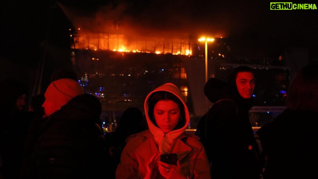 Katie Couric Instagram - 🚨 At least 40 people were killed and more than 100 were injured after armed attackers stormed a popular concert venue complex near Moscow and opened fire, according to preliminary information from the Federal Security Service in Russia, state media TASS reported. The attack is being investigated as a terrorist act, according to Russia’s Investigative Committee. RIA Novosti reported the armed individuals “opened fire with automatic weapons” and “threw a grenade or an incendiary bomb, which started a fire.” State media Russia 24 reported the roof on the venue has partially collapsed. The attack unfolded before the music group Picnic was set to perform, according to Russia 24. A SWAT team was called to the area and more than 70 ambulance teams and doctors were assisting victims. Around 100 people were evacuated from the building by firefighters, TASS reported. Rescuers are still working to get people off the roof, according to the Main Directorate of the Ministry of Emergency Situations of the Russian Federation. Credit: @gettyimages #breakingnews #russia #moscow Moscow, Russia
