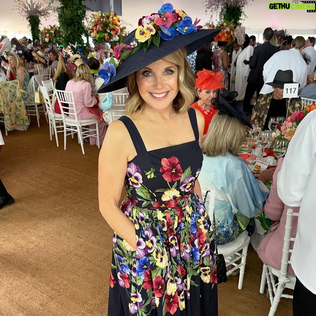 Katie Couric Instagram - Happy first day of spring! 🌷☀️🫶