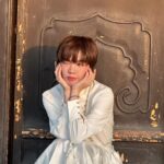Katsamonnat Namwirote Instagram - The princess wears SAMBA 🌷✨这位公主漂亮吗？ ฟิลลิ่งเจ้าหญิงหนีวัง และเสด็จพี่ 3 พระองค์ 🩰👑 . I always miss you jiejie 💛 Xian, China