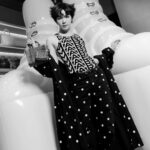 Katsamonnat Namwirote Instagram - Self-confidence best outfit,rock it and own it ! 🖤 . How good that you could be you? so great atmosphere at the emsphere from your favorite xoxo 🐱@marcjacobs @PATLuxuryGroup.Official #MarcJacobs #MarcJacobsTH #PATLuxuryGroup Emsphere at EM District