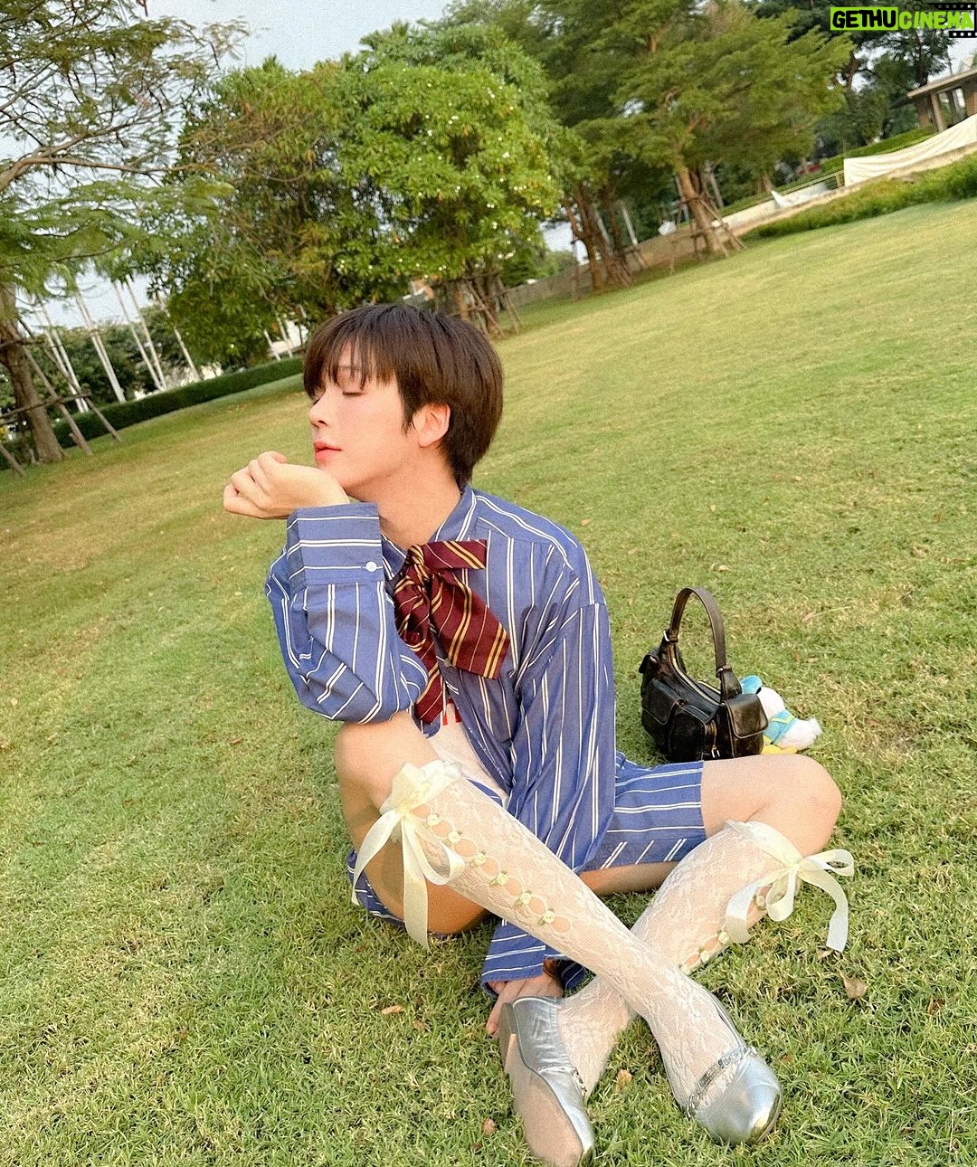 Katsamonnat Namwirote Instagram - Bullet shoes , ribbon socks n a tie 🩰 happy Saturday ✨💫