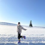 Katsamonnat Namwirote Instagram - Romeo, take me somewhere we can be alone I'll be waiting, all there's left to do is run ❄️🌨️🌲 . คิดถึงกันมั้ยนะ คิดถึงเธอที่สุดในโลกเลย 💫 Ｂｉｅｉ