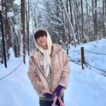 Katsamonnat Namwirote Instagram - Romeo, take me somewhere we can be alone I'll be waiting, all there's left to do is run ❄️🌨️🌲 . คิดถึงกันมั้ยนะ คิดถึงเธอที่สุดในโลกเลย 💫 Ｂｉｅｉ