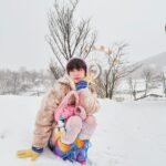 Katsamonnat Namwirote Instagram - I feel wearing nothing P.s.Penguin lover 🐧✨❄️ how cute they are .////. ลูกหลานเอลซ่า ท้าลมหนาวสุดๆ555 @cieloheart_official Furano, Hokkaido