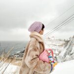 Katsamonnat Namwirote Instagram - I feel wearing nothing P.s.Penguin lover 🐧✨❄️ how cute they are .////. ลูกหลานเอลซ่า ท้าลมหนาวสุดๆ555 @cieloheart_official Furano, Hokkaido