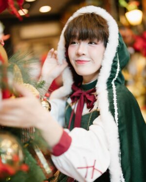 Katsamonnat Namwirote Instagram - Do You Want to Build a Snowman?☃️
📸 @chonticha.sai 
#christmas