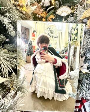 Katsamonnat Namwirote Instagram - Do You Want to Build a Snowman?☃️
📸 @chonticha.sai 
#christmas