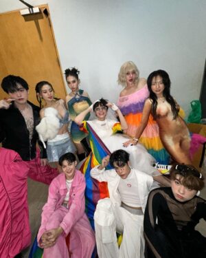 Katsamonnat Namwirote Instagram - Hopefully equality exists everywhere ! 
รอวันที่ความเท่าเทียมจะเบ่งบานในทั่วโลก
I'm proud to be #pride 🏳️‍🌈
Cause I was born this way 
#pridemonth #สมรสเท่าเทียม
Styling : bestie @gg.goshi 🏳️‍🌈💖