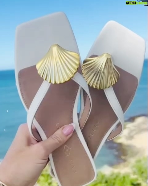 Katy Perry Instagram - She sells seashell shoes by the sea shore 🌊 😎