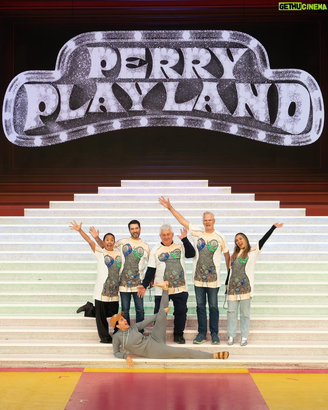 Katy Perry Instagram - It’s taken me a little while to make this post…something about posting it makes it all feel, final… and even though Martin wasn’t particularly fond of social media and its sensationalism, I must respectfully take a moment and speak on how special he was and is to me. I say is because I personally don’t believe that anyone “dies”; they simply move on to the next dimension. They aren’t here anymore, but are now EVERYWHERE ✨ Martin Kirkup was one of my managers at Direct Management for almost 20 years. He was the bulldog of our group - the one who always said, “Show me the data, the P&L, the science, the facts!” If all else failed, he would just say, “That’s ridiculous!” or some other cheeky, witty, eloquent one-liner with an English accent and all would be convinced. Martin was one of my protectors. He was vigilant about getting me what I deserved and celebrated the headstrong female I am. I have been so fortunate to have an INCREDIBLE team by my side for almost 20 years, before I had (as my father from Memphis would say) a pot to pee in or a window to throw it from! Martin, along with all of my managers, have literally fought day in and day out for my voice to be heard, and I have SO much pride, respect and admiration for my team at Direct Management. Martin and I got to climb so many wonderful professional mountains and have thoroughly enjoyed the views together - traveling, tasting, learning, celebrating, leaning into the fullness and beauty of life. Martin left this dimension with no stones unturned! Three days before he passed, he finally got to hear some of what I have been working on and the joy and love that it holds. I could tell he was excited for the future, and I was so glad I had that last moment to make him proud in my own little way. We didn’t get to physically say goodbye, but I know he knows how much respect and admiration I have for him, and his hearty chuckles and wicked retorts continue to echo through my mind. (Continued👇🏻)