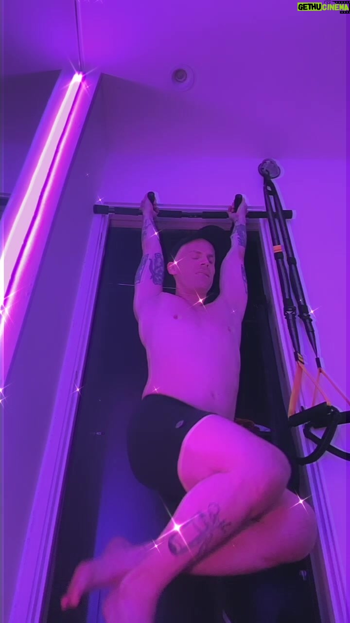 Katya Zamolodchikova Instagram - Blow !!
