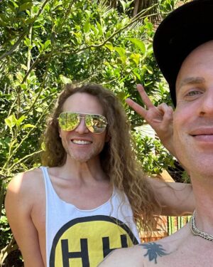 Katya Zamolodchikova Instagram - Had a lovely visitor, also a rare Big foot sighting @willam