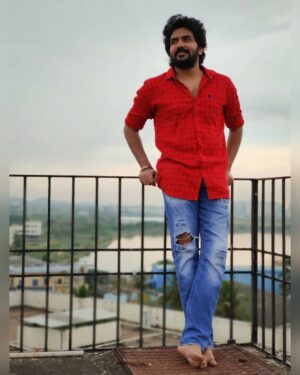 Kavin Instagram - நண்பர்கள் அனைவருக்கும் இனிய தமிழ் புத்தாண்டு நல்வாழ்த்துக்கள்.. 🤗

Mazha vaera peiyudhu.. jolly pannunga.. 🤗