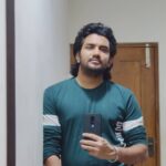Kavin Instagram - Reason to shave is to grow it again.. 😬 Pona vandhu dha aaganum.. vandha poi dhana aaganum.. ! #MeesaDhaadi