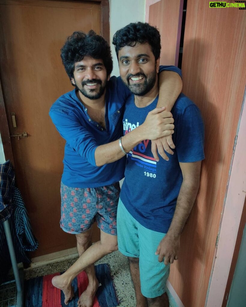Kavin Instagram - Happy porandha naal ma @nash_gonfreecs .. 🤗❤️ wishing you only the best of everything in the world.. !