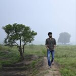 Kavin Instagram - @darshan_offl Indha photo ku mattum un paata kadan vaangikuraen chello.. 😬 "Othayadi paadhayila thaavi oduraen.." 😄😄 📷 - @ponprabakaran