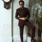 Kavin Instagram - Always believe you'll have some better days.. :) Nandrigal pala.. :) @johan_sathyadas @sharanya_cr @chaitanyarao_official