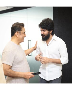Kavin Instagram - Went to temple today :) 
@ikamalhaasan sir 🙏🏼🙏🏼🙏🏼♥️

@arunprasath_photography thank you bro 🤍